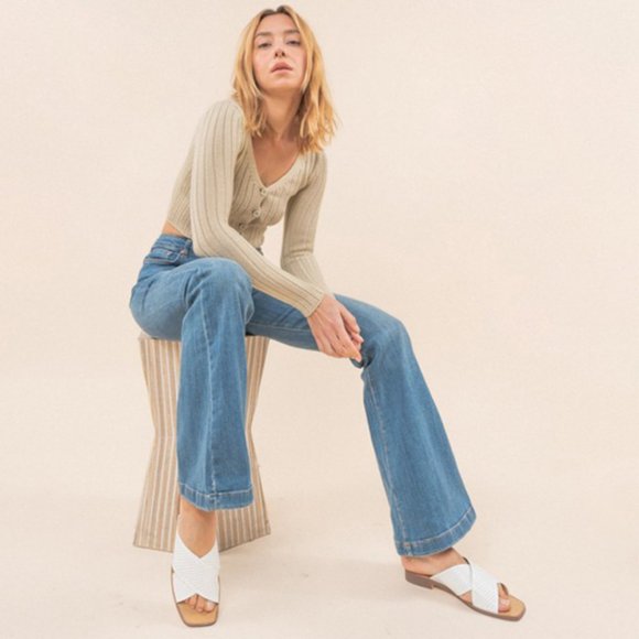 NEW Mi.iM White Perforated Slip On Slide Sandals - Picture 7 of 9